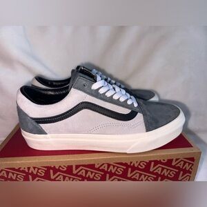 NWT Vans Suede Old Skool Shoes size 8.5